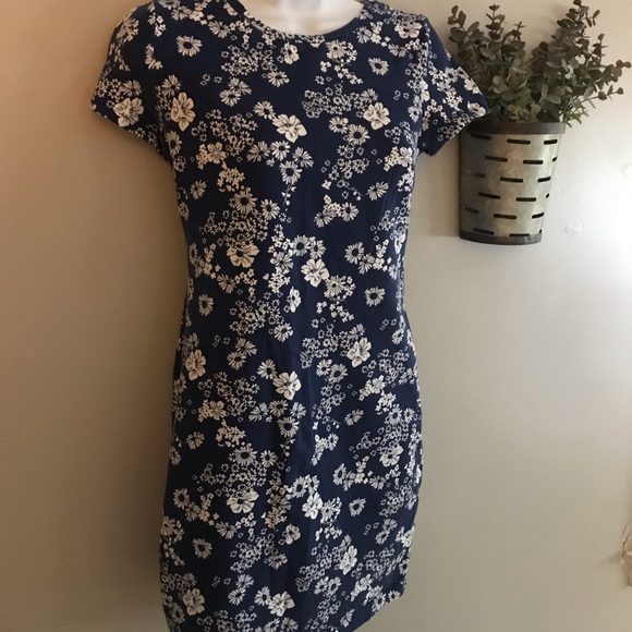Floral casual bodycon summer dress - Picture 2 of 6